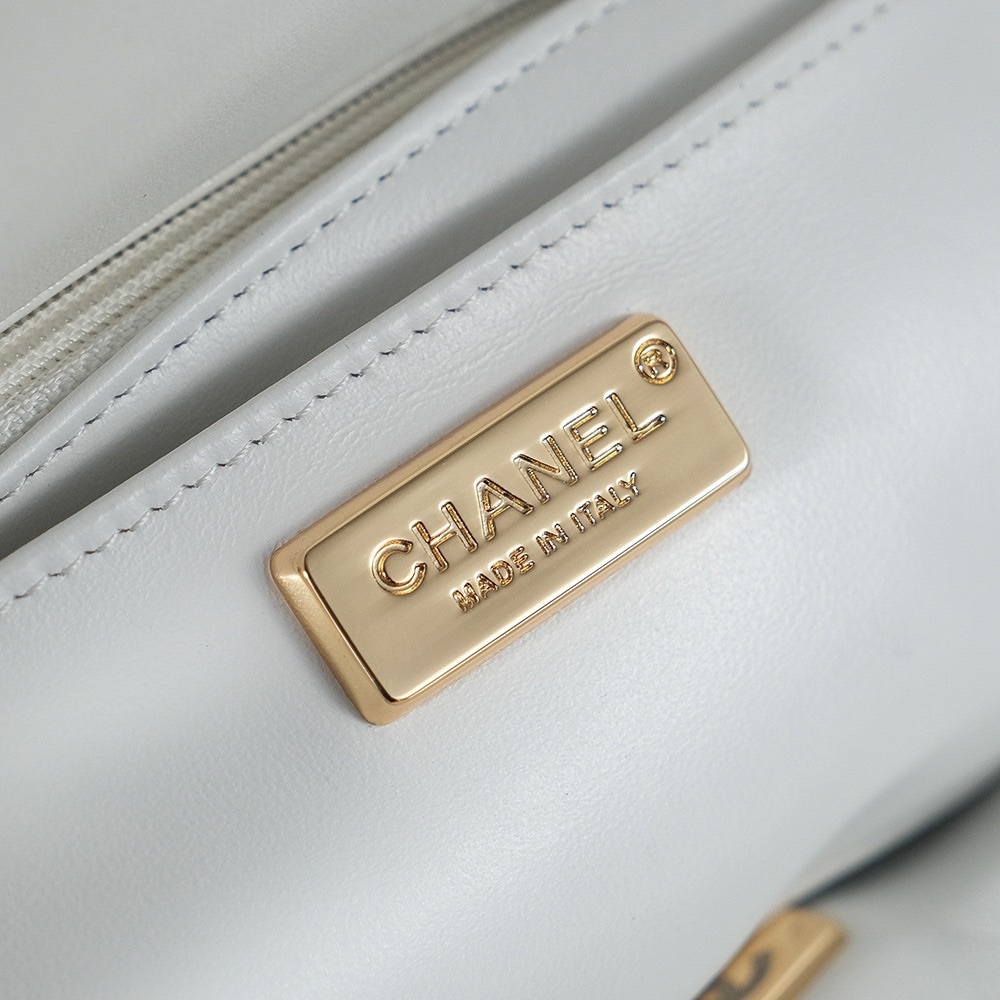 Chanel Chic Multicolor Patterned Crossbody Bag wi… - image 9